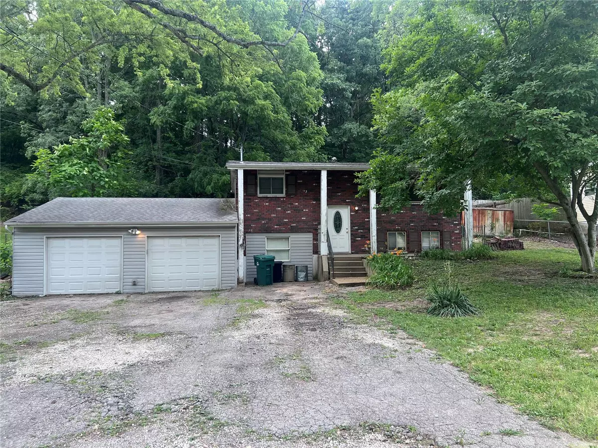 High Ridge, MO 63049,2208 Richard DR