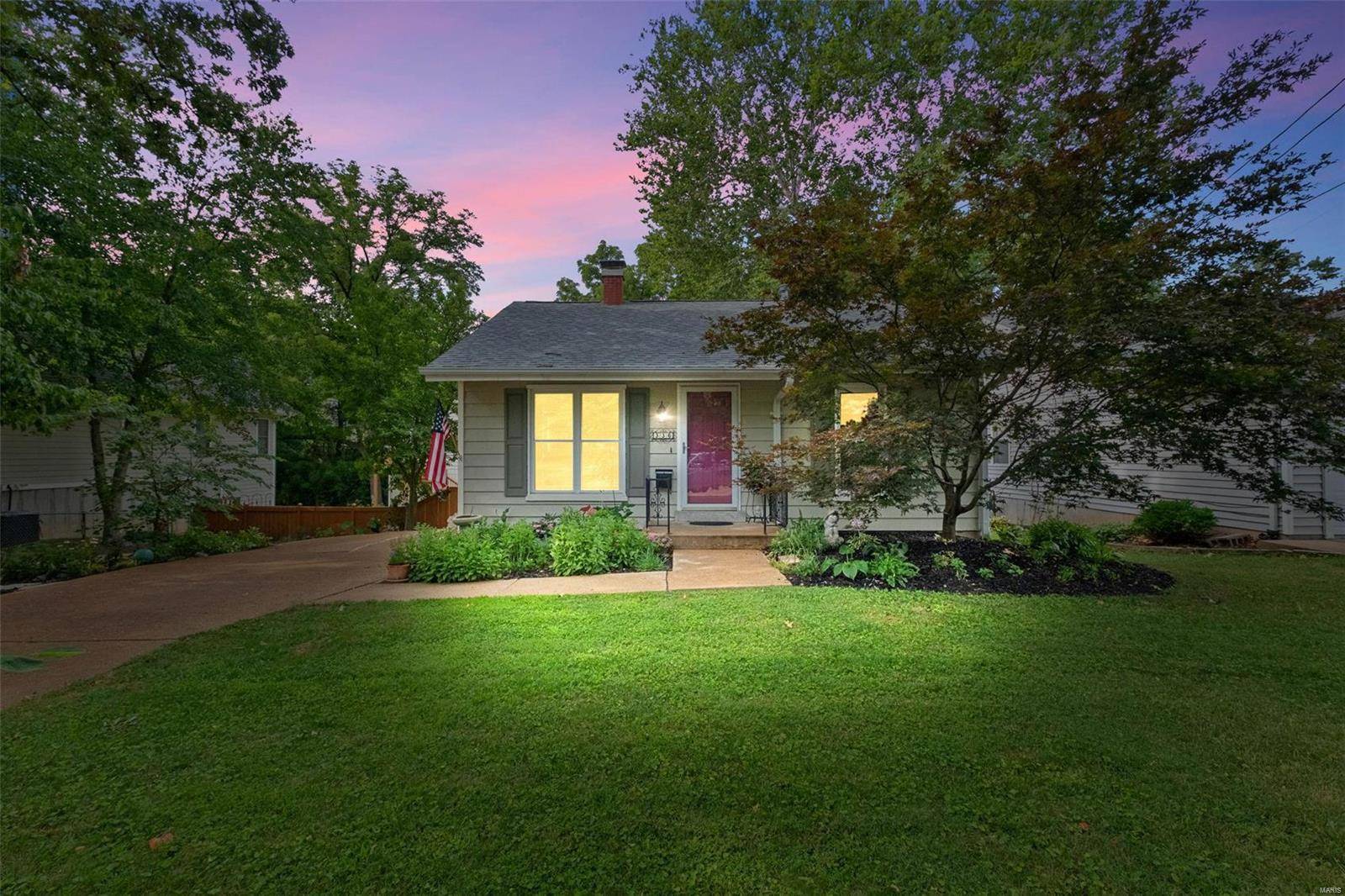 336 E Glendale RD, St Louis, MO 63119