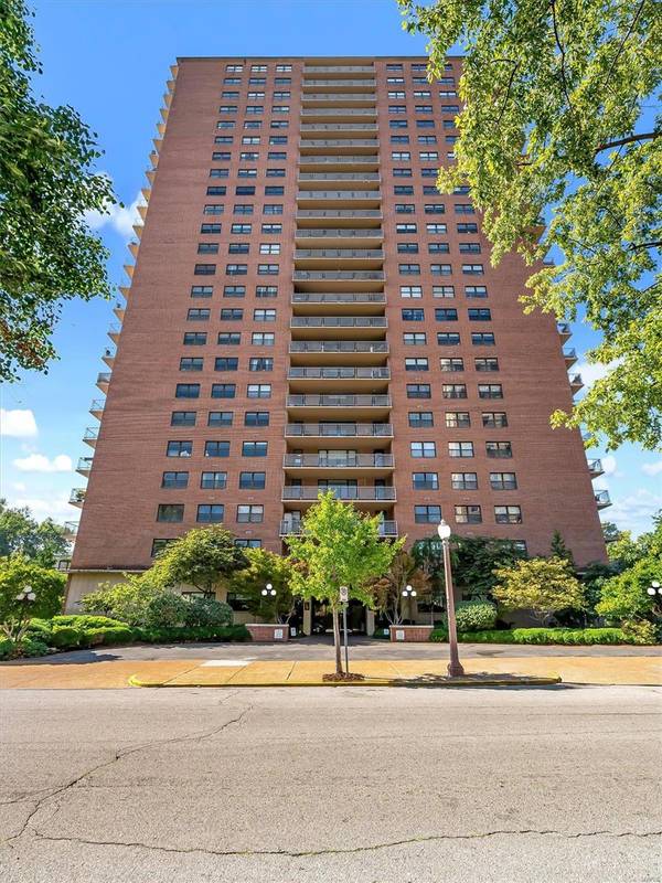 4466 W Pine BLVD #4D,  St Louis,  MO 63108