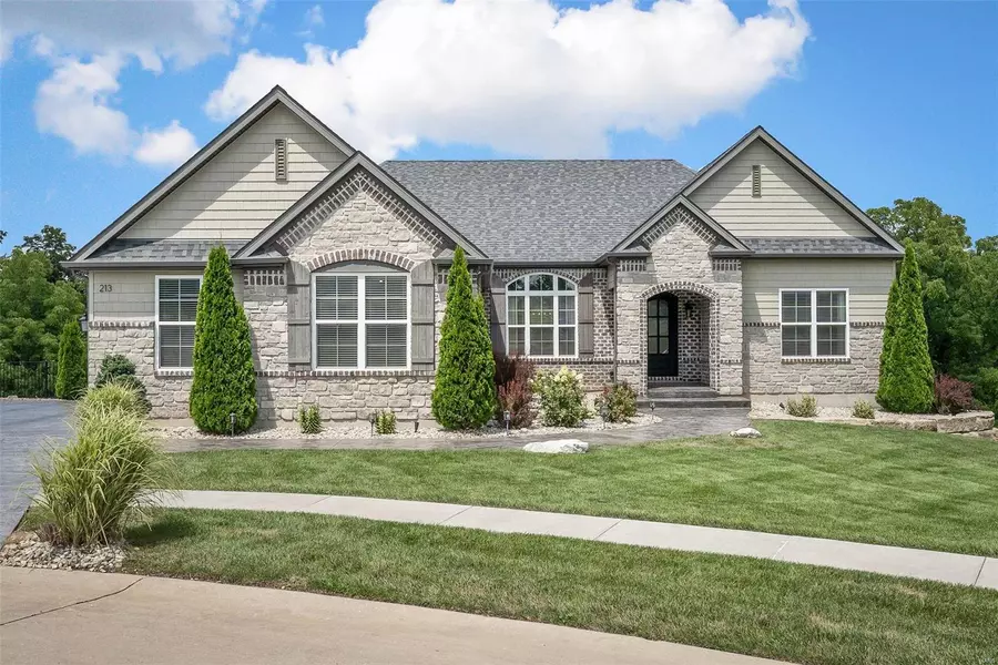 213 Corona WAY, Wentzville, MO 63385