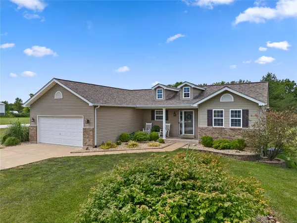 Hawk Point, MO 63349,320 Cheryl CT