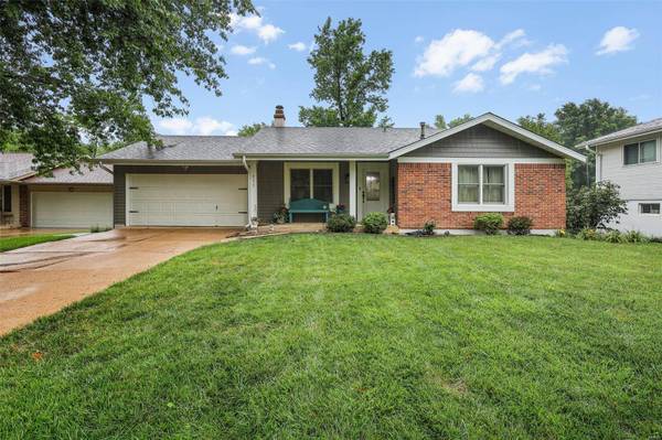 211 Straightoak CT,  Ballwin,  MO 63021