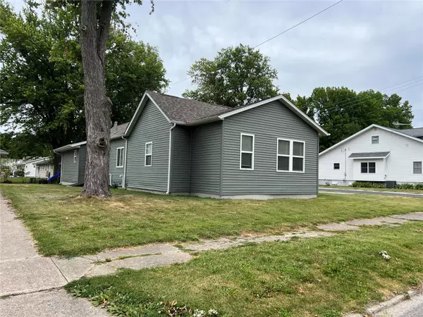 Carlinville, IL 62626,622 E 1st North ST