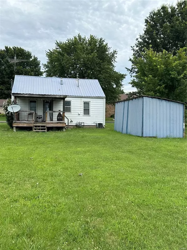 Owensville, MO 65066,608 E MADISON AVE