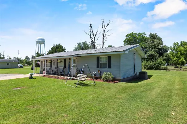 Clarkton, MO 63837,205 Brandon ST