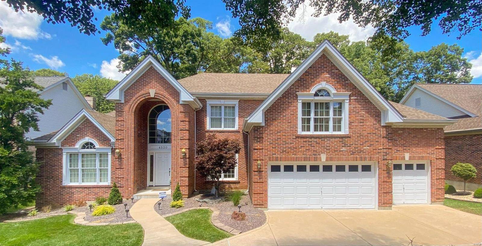4530 Ridgemoor Place CT, St Louis, MO 63128