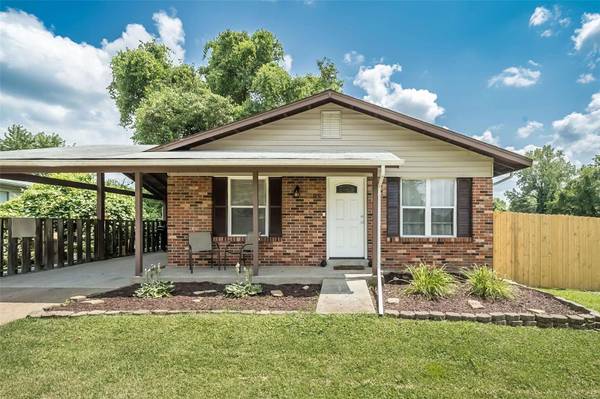 3100 Sabrina LN,  Florissant,  MO 63031