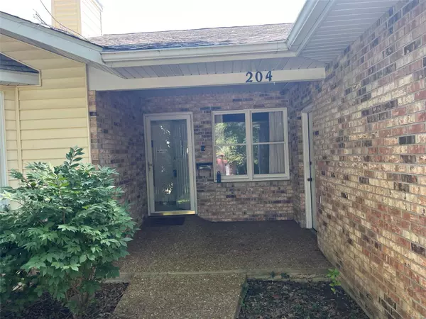 Edwardsville, IL 62025,204 Alexander DR