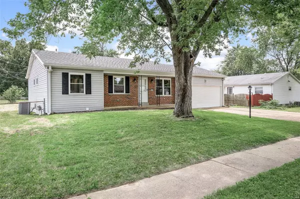 Florissant, MO 63031,1070 Cedar PL