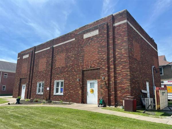 101 S Mill ST, Pinckneyville, IL 62274