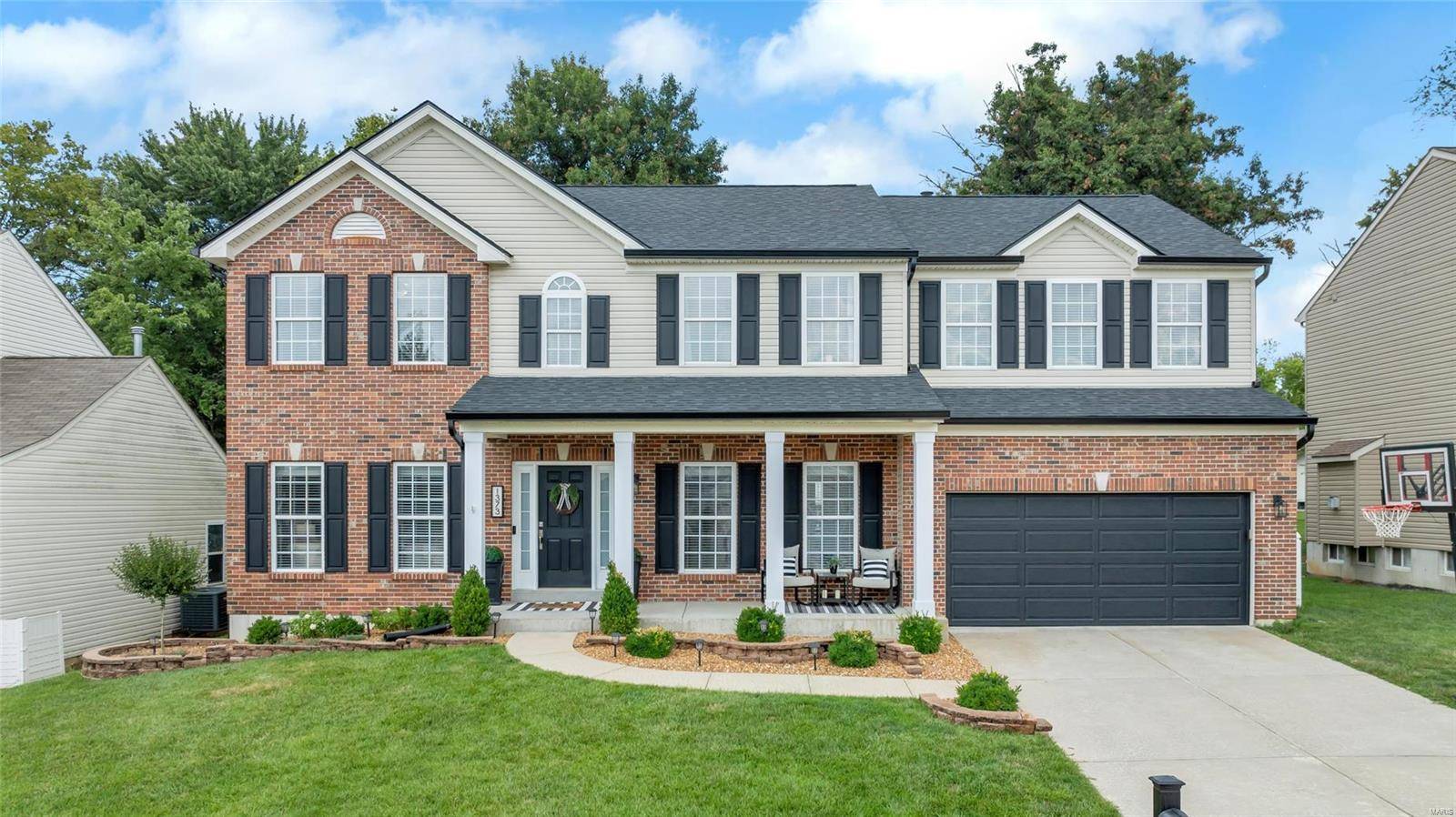 1373 Mason Grove DR, St Charles, MO 63304