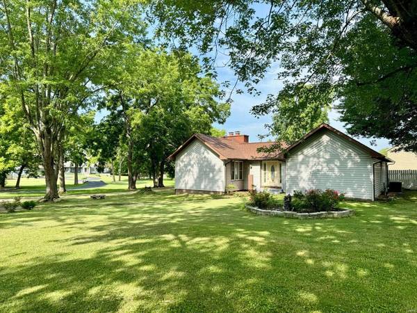 601 M- CARLTON, Mountain Grove, MO 65711