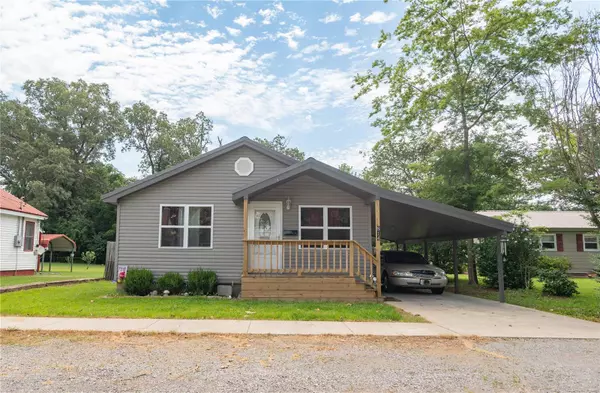 Dexter, MO 63841,814 N Catalpa ST