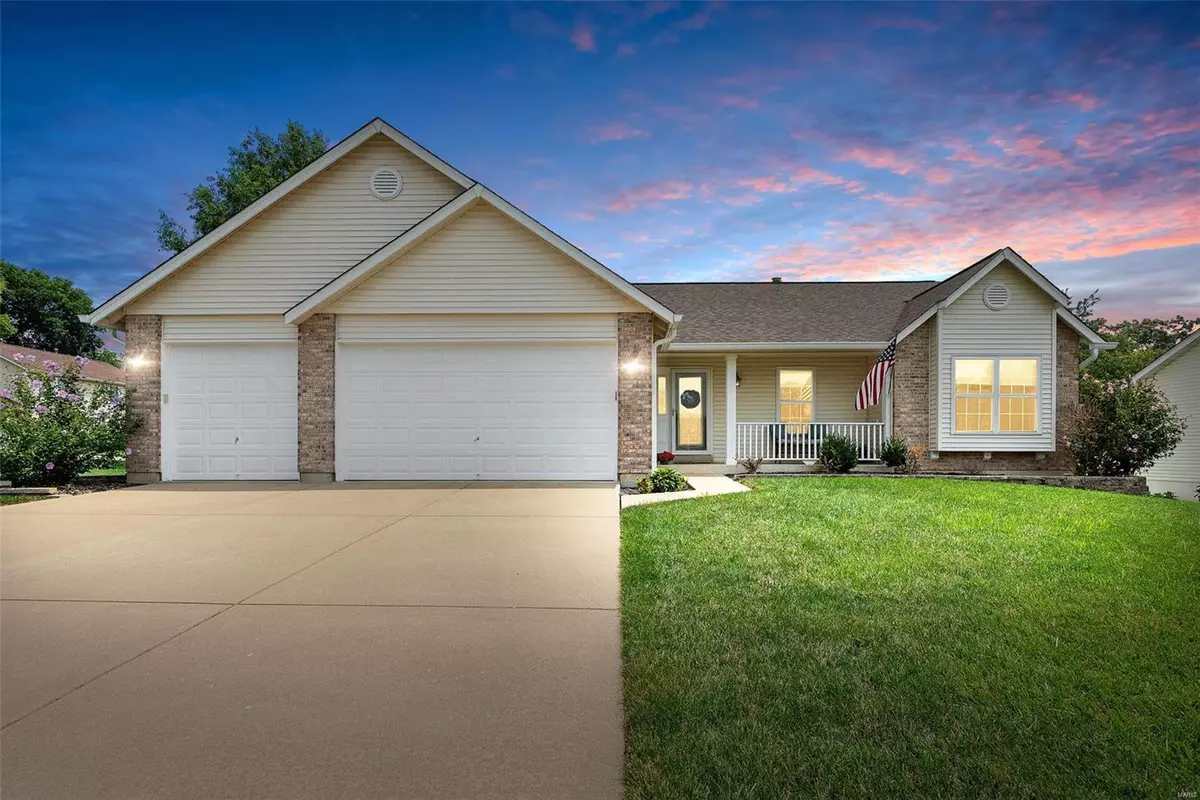 St Peters, MO 63376,30 Pineshadow CT