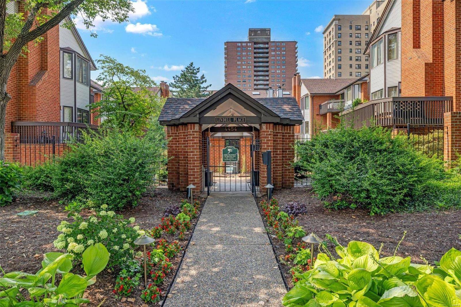 St Louis, MO 63108,4444 Lindell BLVD #3