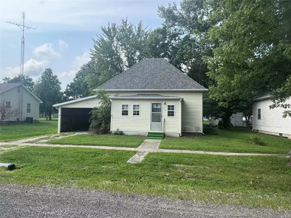 Brownstown, IL 62418,113 E Maple ST