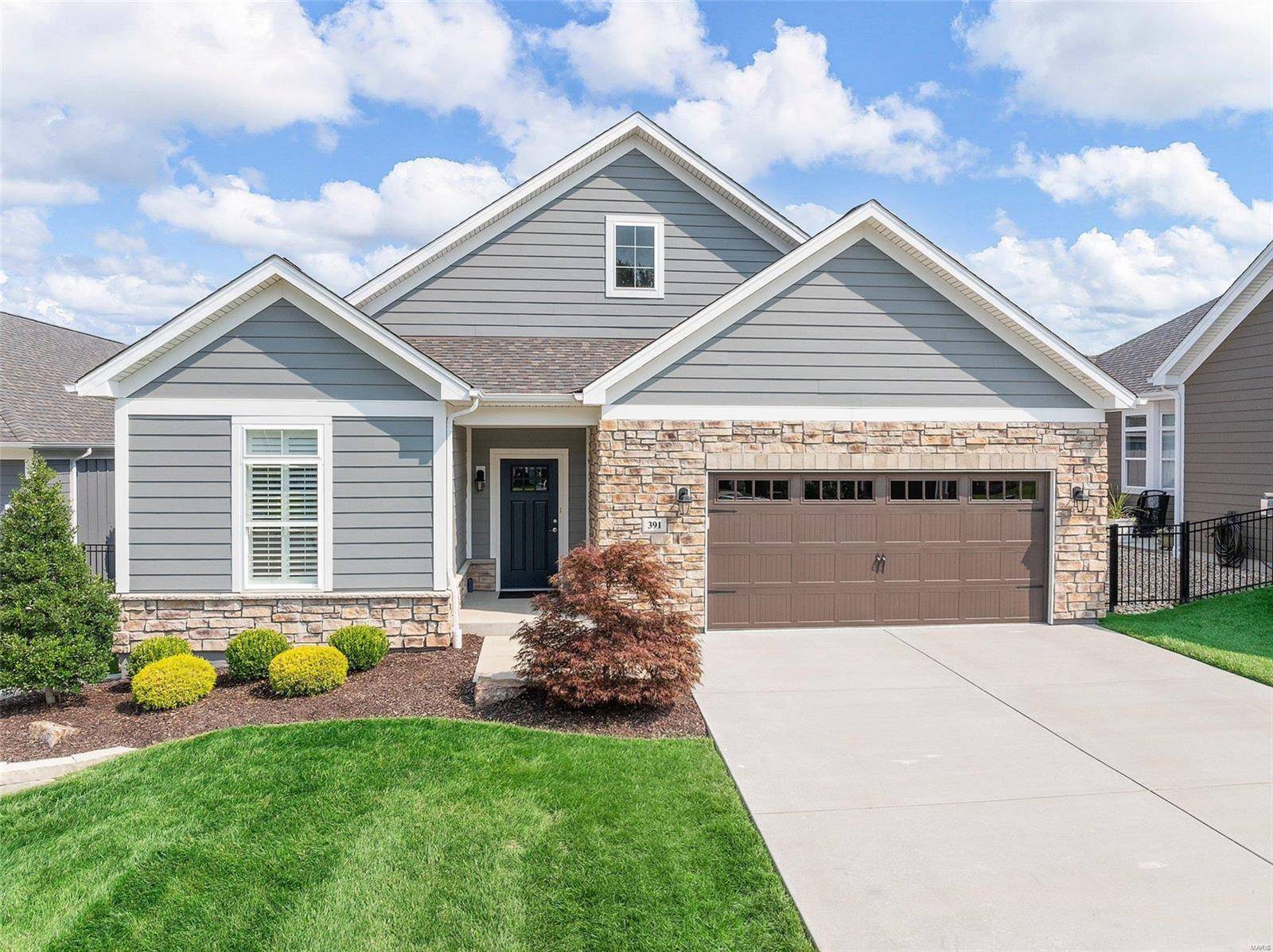 391 Magnolia Blossom CT, St Charles, MO 63304