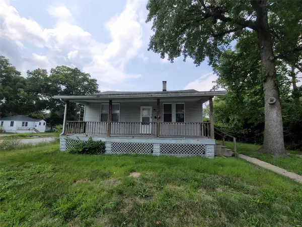 1901 E Belle AVE, Belleville, IL 62221