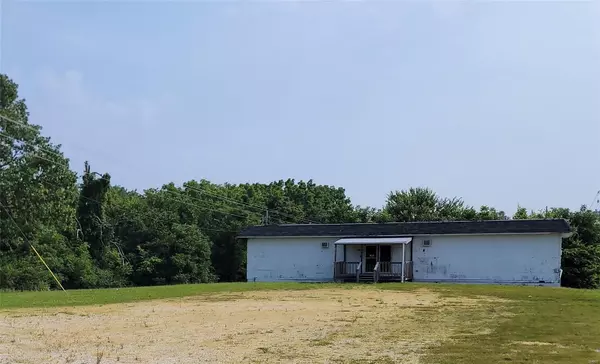 1451 E Route 66, Lebanon, MO 65536