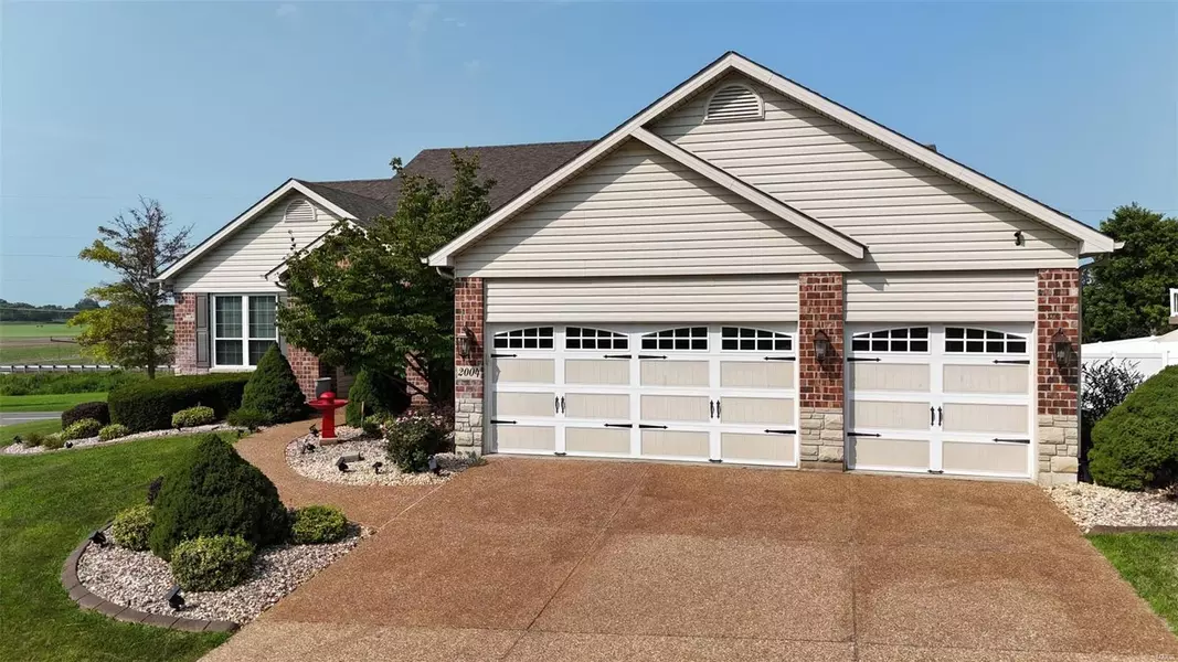 2004 Homefield Ridge, O'fallon, MO 63366