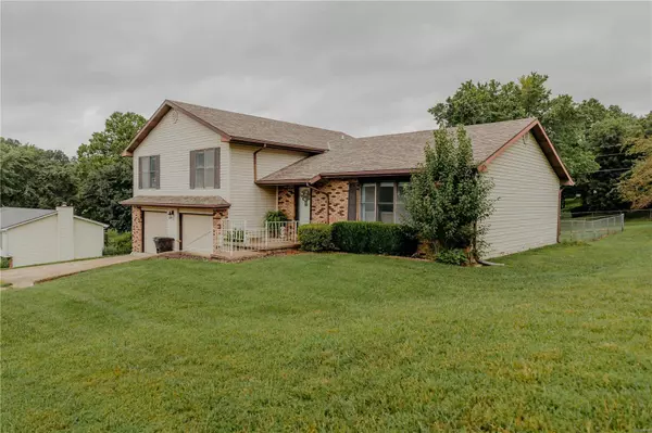 20175 Selby RD, Waynesville, MO 65583