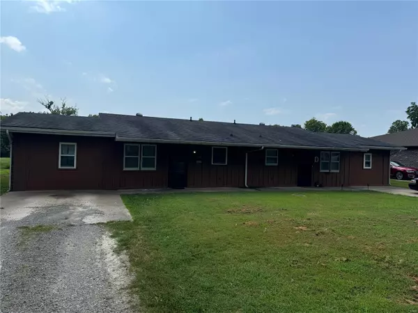 2741 Hawthorne RD, Cape Girardeau, MO 63701