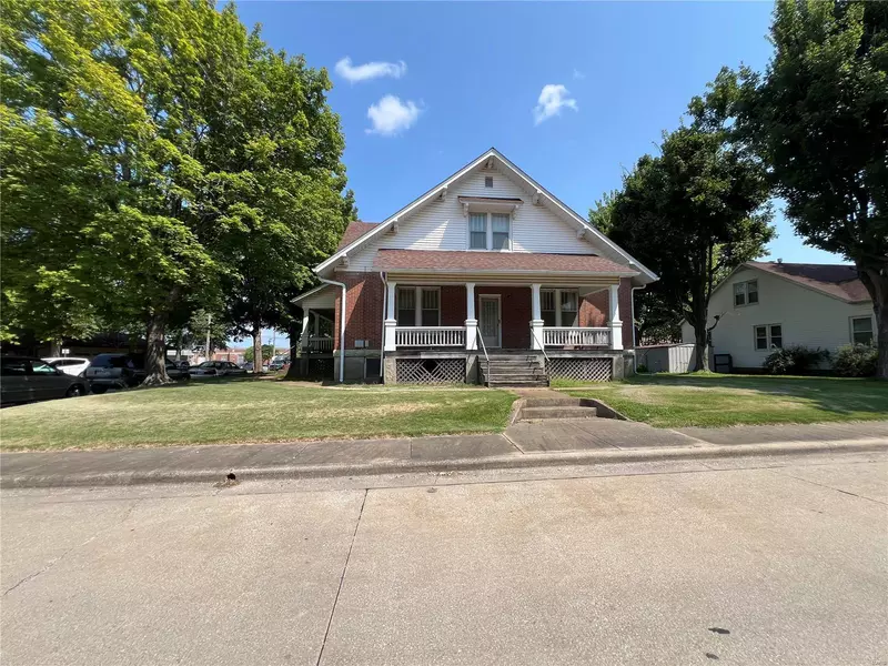 3 N Spring ST, Perryville, MO 63775