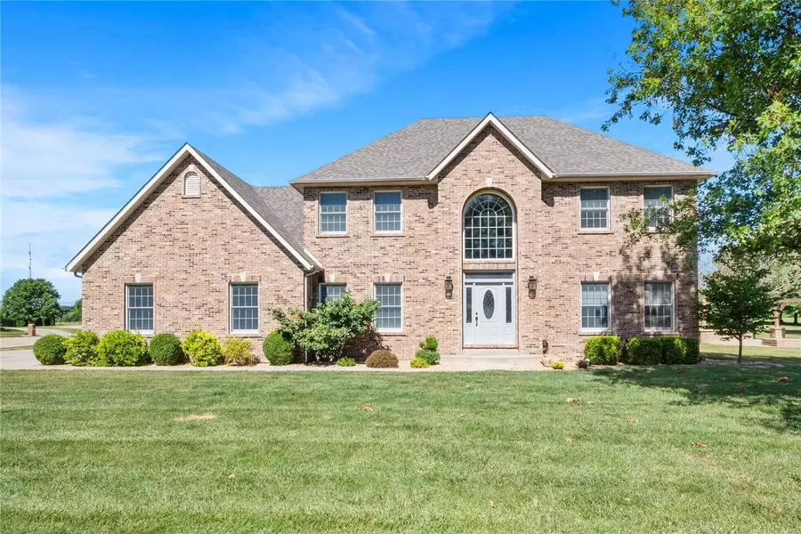 1703 Clover Ridge, Columbia, IL 62236