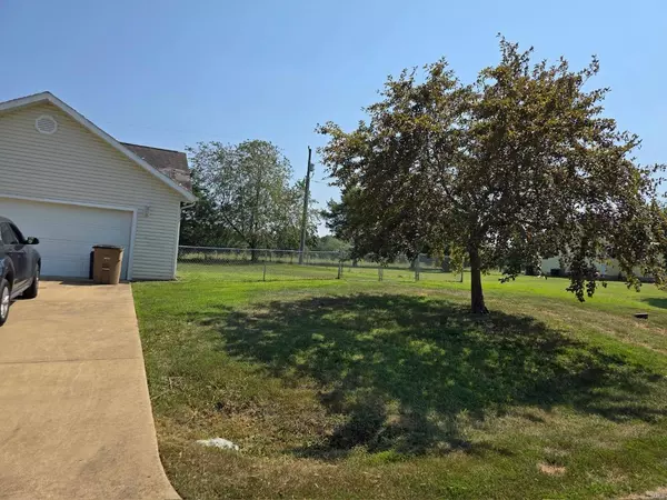 Piedmont, MO 63957,111 Magnolia Dr