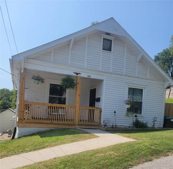 419 W Terrace AVE, Hannibal, MO 63401