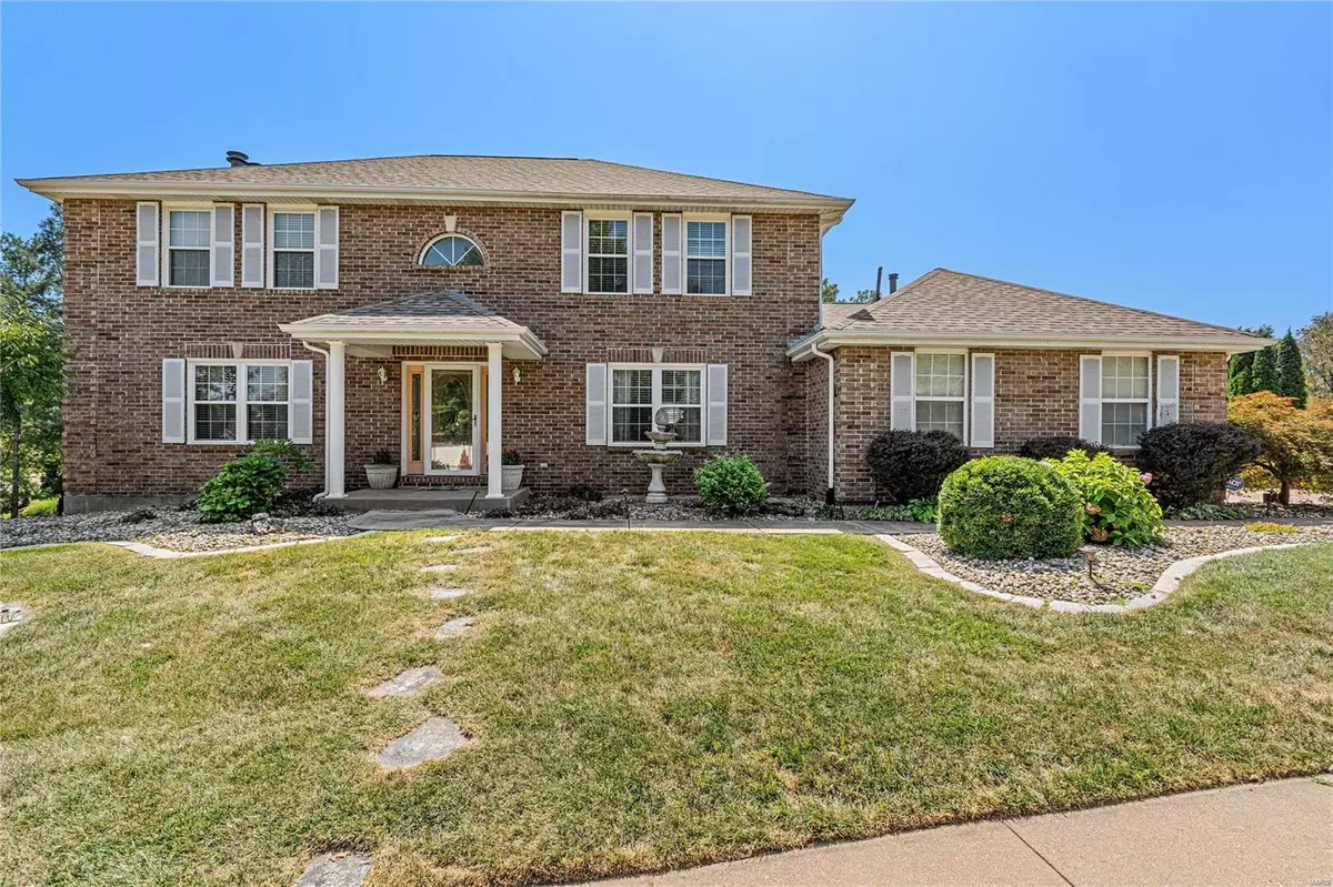 St Louis, MO 63129,6316 Christopher Winds CT