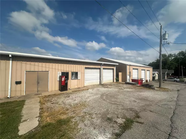 3333 Market, Hannibal, MO 63401