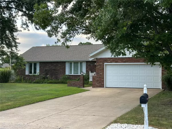 309 Southlawn AVE, Lebanon, MO 65536