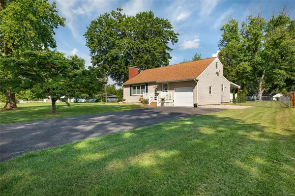 East Alton, IL 62024,244 Hi Pointe PL