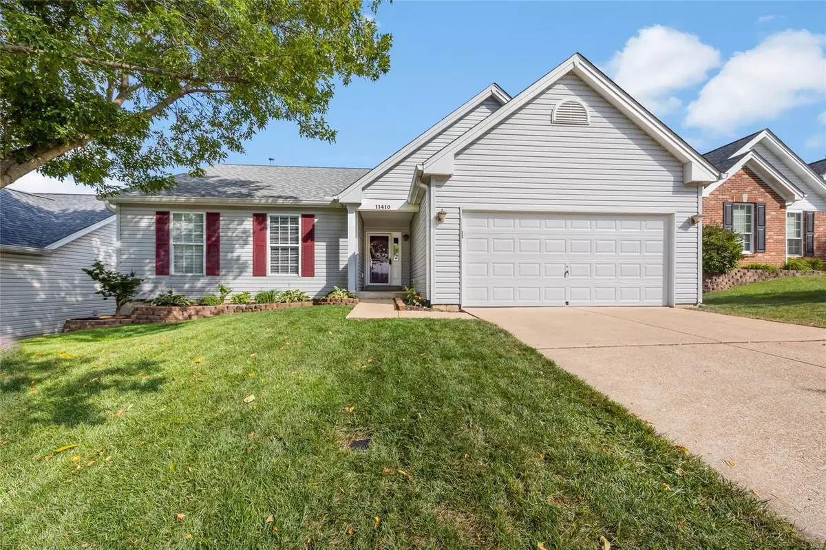 Maryland Heights, MO 63043,11410 Pineview Crossing DR