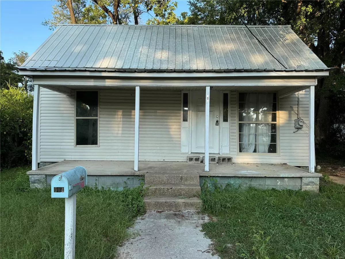 Doniphan, MO 63935,504 1st St