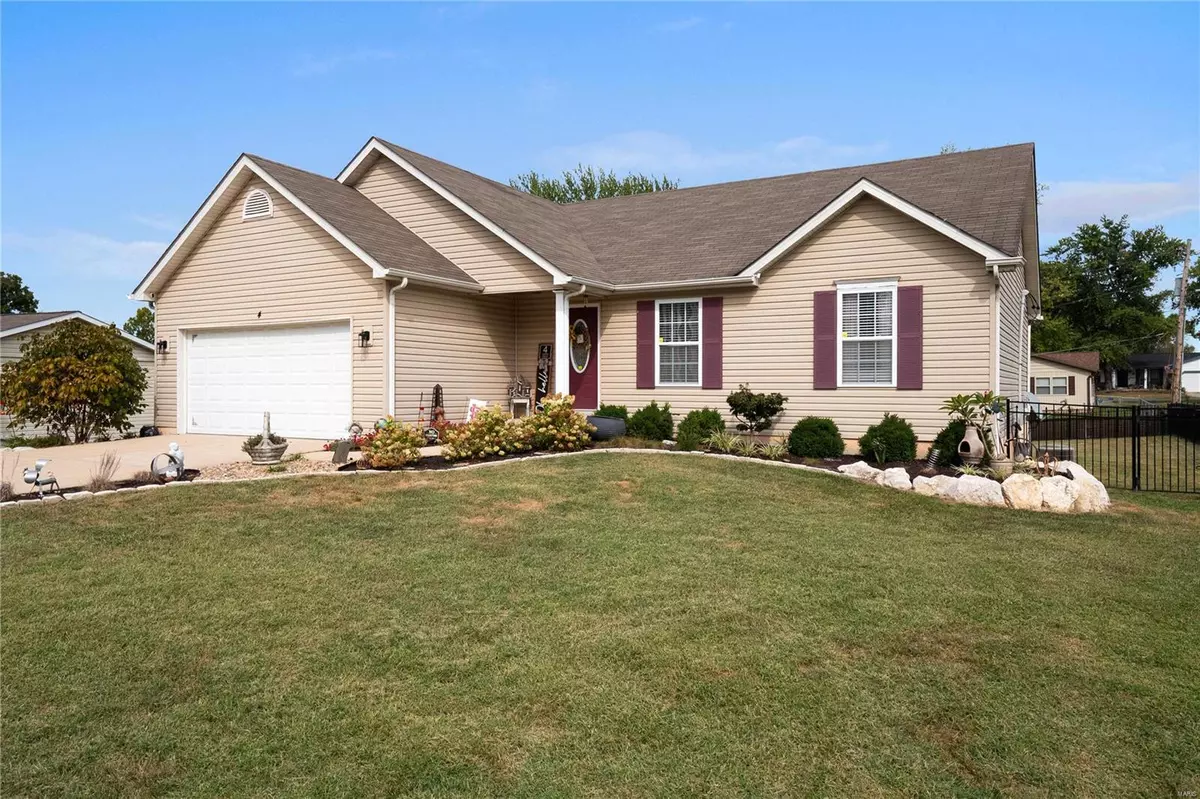 O'fallon, MO 63366,4 Queen CIR