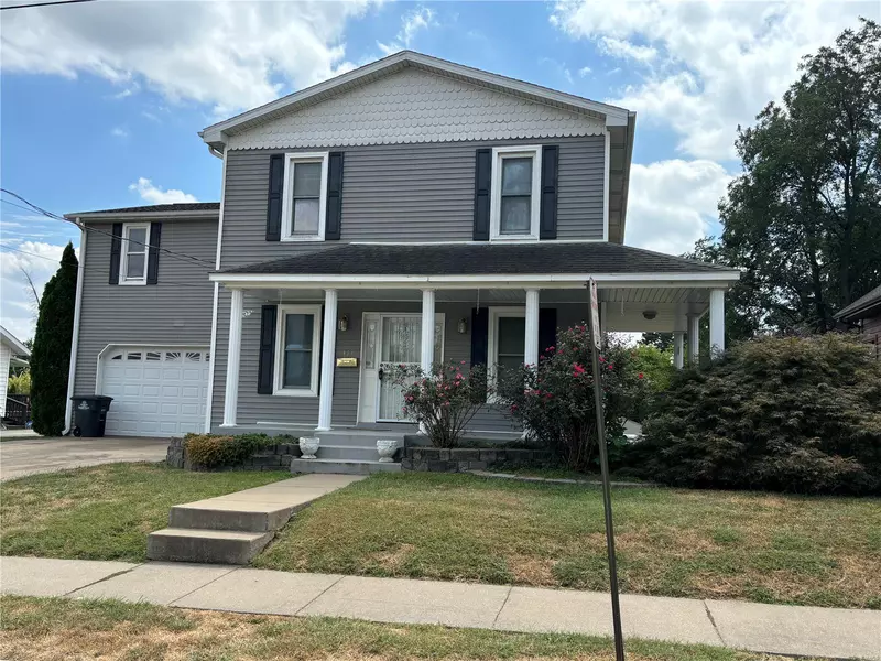 413 E Sainte Marie ST, Perryville, MO 63775