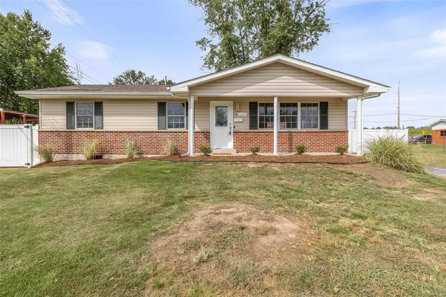 1105 Alexander DR, Festus, MO 63028