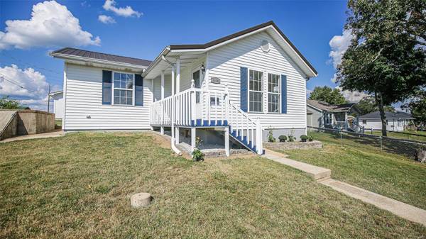 1006 Jefferson ST,  De Soto,  MO 63020