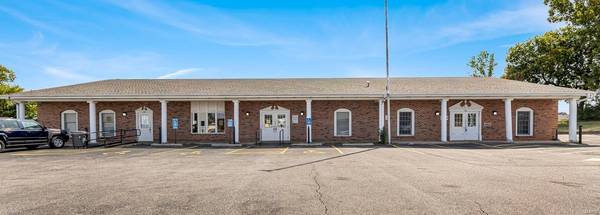 2495 Raymond DR #2495-2499, St Charles, MO 63301