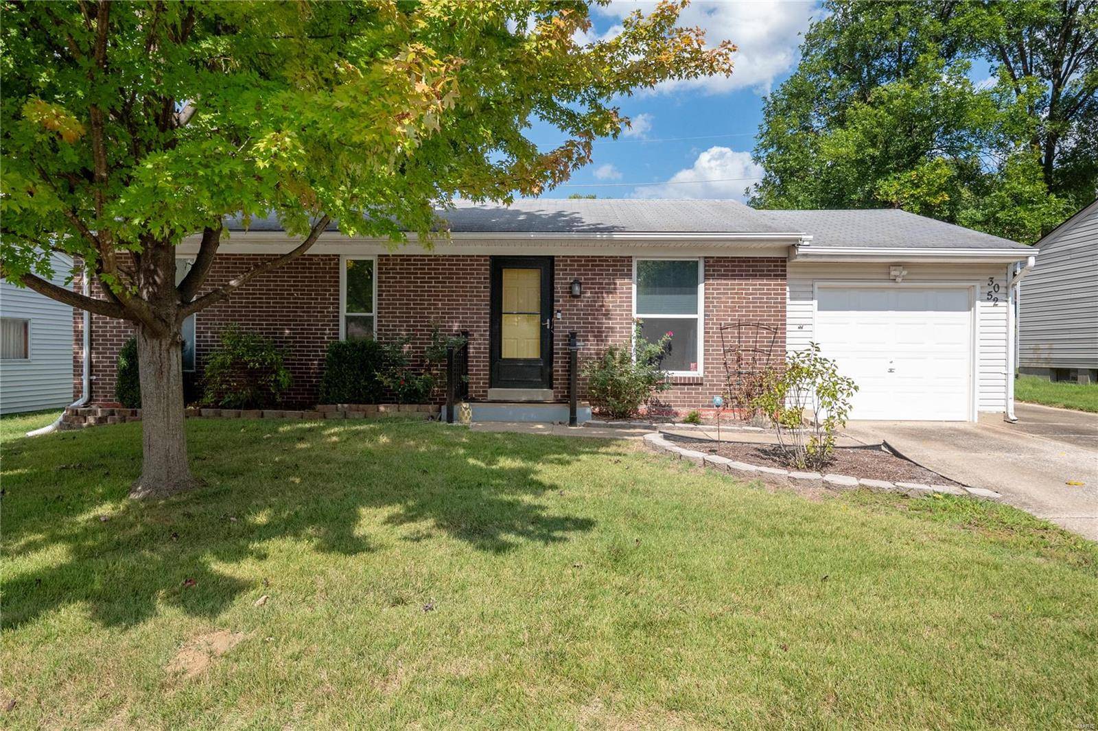 3052 Saint Babette LN, St Charles, MO 63301