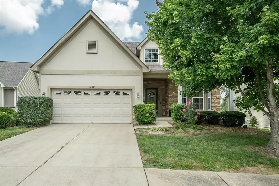 1629 Prospect Village Drive, Lake St Louis, MO 63367