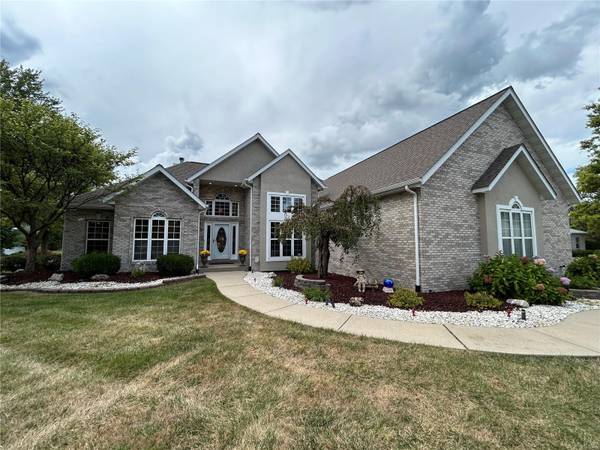 9 Fox Mill DR, Maryville, IL 62062