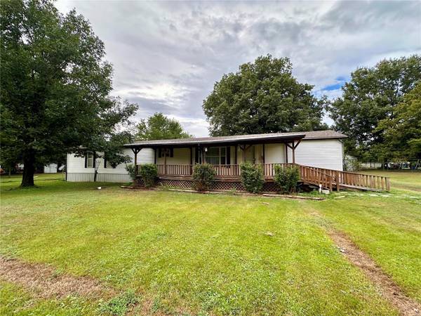 5803 Lee RD,  Puxico,  MO 63960