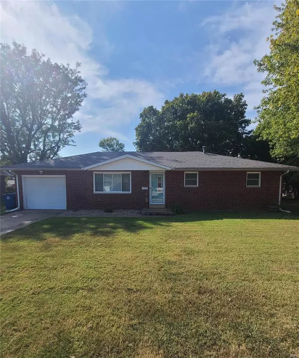 Granite City, IL 62040,2 Robin Ct.