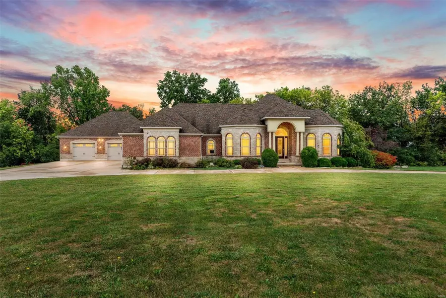 124 High Ridge DR, Foley, MO 63347