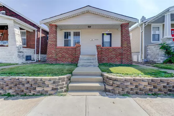 5436 Bates, St Louis, MO 63116