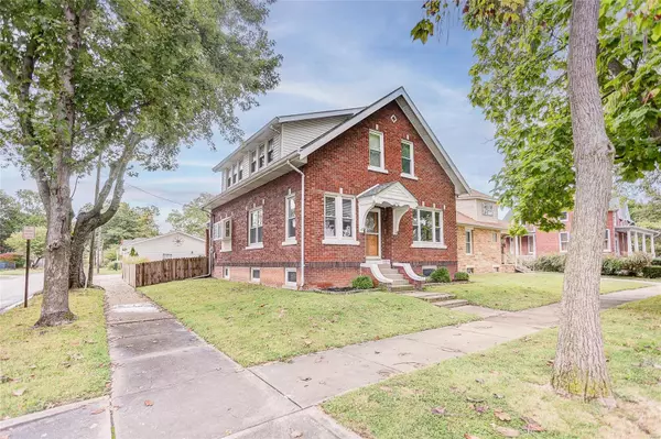 Highland, IL 62249,1901 Cypress ST