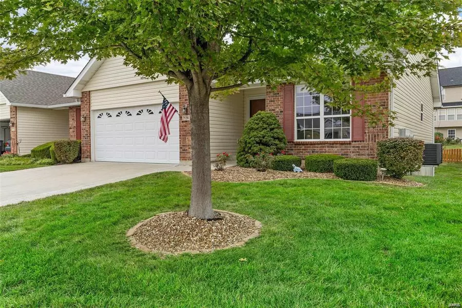 528 Villa Piazza CT #32C, O'fallon, MO 63366